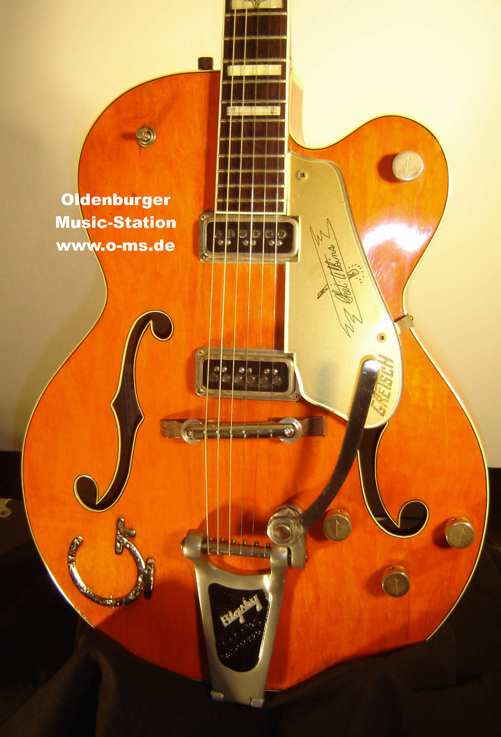 Gretsch Chet Atkins 6120 G Brand